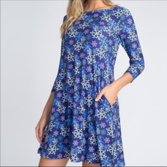 Blue Snowflake Dress - Picture 2 of 4